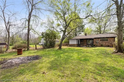 Exterior - 9506 Berry Ln, Hackett, AR 72937 photo 7 of 7