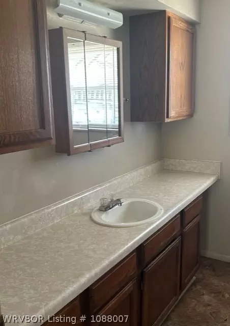 Bath - 6808 9th St, Fort Smith, AR 72908 photo 1 of 2