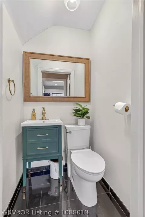 Bath - 1414 Hendricks Blvd, Fort Smith, AR 72903 photo 1 of 5