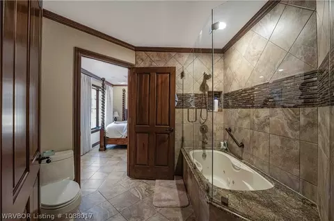 Bath - 308 Rivercrest Dr, Fort Smith, AR 72903 photo 3 of 8