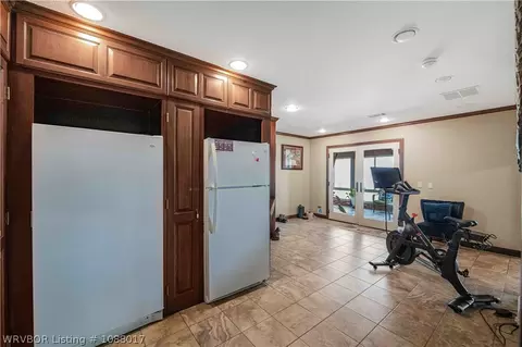 Entry Way - 308 Rivercrest Dr, Fort Smith, AR 72903 photo 4 of 5