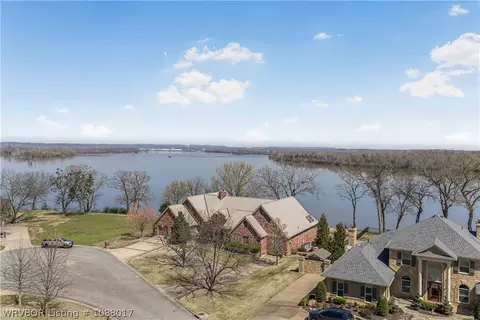 View/Area - 308 Rivercrest Dr, Fort Smith, AR 72903 photo 2 of 4