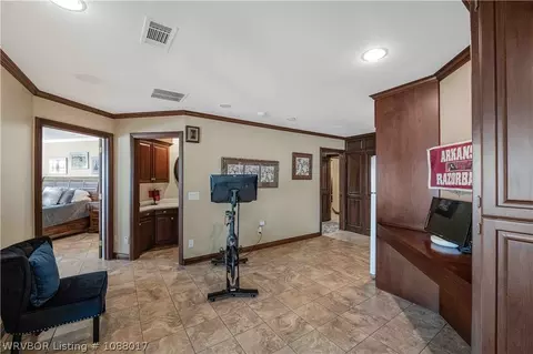 Entry Way - 308 Rivercrest Dr, Fort Smith, AR 72903 photo 3 of 5