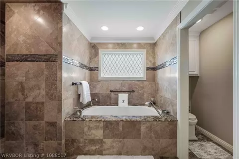 Bath - 308 Rivercrest Dr, Fort Smith, AR 72903 photo 6 of 8