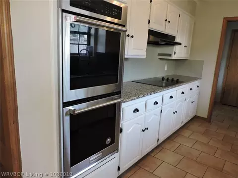 Kitchen - 3100 S 98th St, Fort Smith, AR 72903 photo 6 of 7