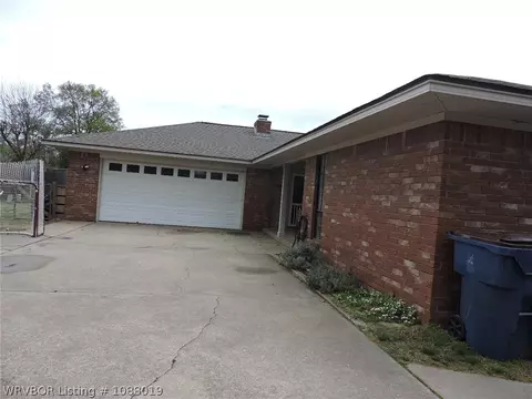 Exterior - 3100 S 98th St, Fort Smith, AR 72903 photo 7 of 10