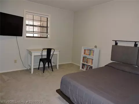 Bedroom - 3100 S 98th St, Fort Smith, AR 72903 photo 4 of 15