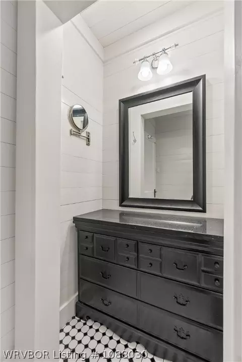 Bath - 2216 S X St, Fort Smith, AR 72901 photo 3 of 5