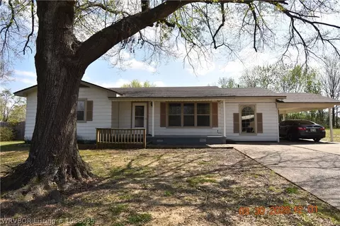 130 Comanche St, Sallisaw, OK 74955