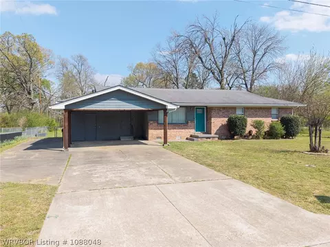 1624 N 52nd St, Fort Smith, AR 72904 photo 2