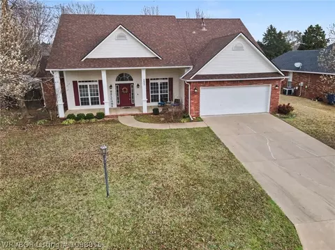 Exterior - 5805 Meadow Brook Dr, Fort Smith, AR 72916 photo 3 of 3