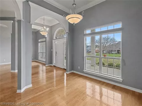 Entry Way - 5805 Meadow Brook Dr, Fort Smith, AR 72916 photo 2 of 2