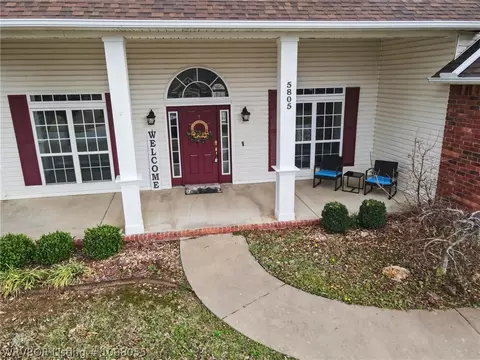 Exterior - 5805 Meadow Brook Dr, Fort Smith, AR 72916 photo 2 of 3