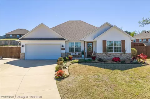 2000 Wisteria Ln, Van Buren, AR 72956