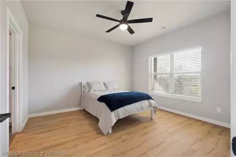 Bedroom - 9724 Bethel Rd, Hackett, AR 72937 photo 1 of 8