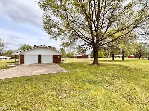 Exterior - 407 W 5th St, Hartford, AR 72938 photo 7 of 15