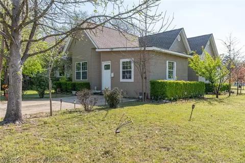 Exterior - 1100 N 14th St, Fort Smith, AR 72901 photo 3 of 8