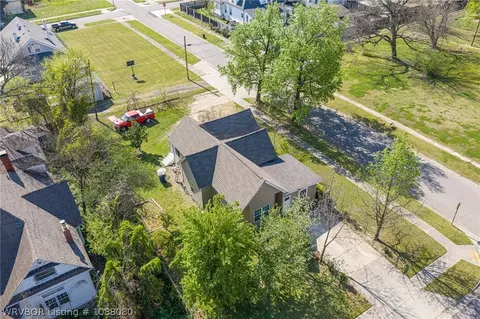 View/Area - 1100 N 14th St, Fort Smith, AR 72901 photo 12 of 21