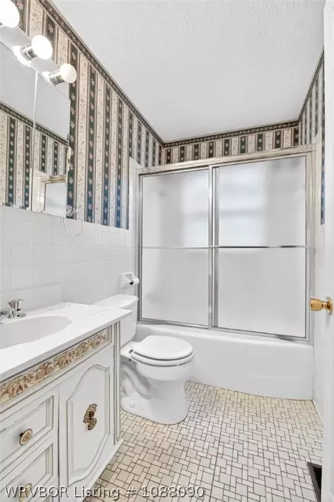 Bath - 4821 31st St, Fort Smith, AR 72901 photo 3 of 4