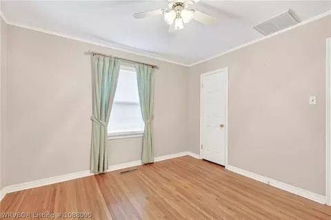 Bedroom - 4821 31st St, Fort Smith, AR 72901 photo 4 of 7