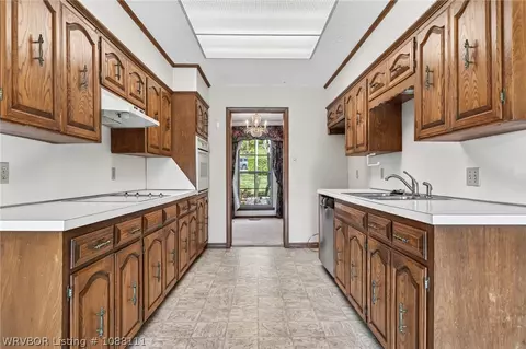 Kitchen - 3406 Old Oaks Ln, Fort Smith, AR 72903 photo 1 of 5