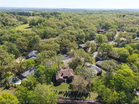 View/Area - 3406 Old Oaks Ln, Fort Smith, AR 72903 photo 4 of 6