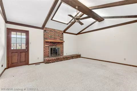 Living - 3406 Old Oaks Ln, Fort Smith, AR 72903 photo 4 of 9