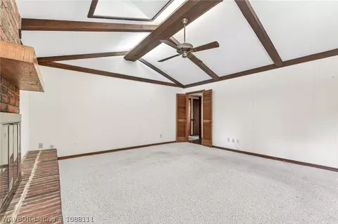 Living - 3406 Old Oaks Ln, Fort Smith, AR 72903 photo 3 of 9