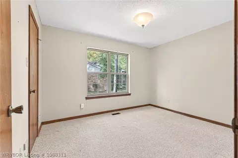 Bedroom - 3406 Old Oaks Ln, Fort Smith, AR 72903 photo 6 of 9