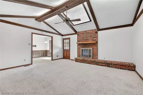 Living - 3406 Old Oaks Ln, Fort Smith, AR 72903 photo 5 of 9