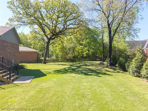 Exterior - 3406 Old Oaks Ln, Fort Smith, AR 72903 photo 9 of 11