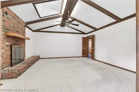 Living - 3406 Old Oaks Ln, Fort Smith, AR 72903 photo 2 of 9