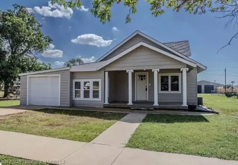 410 W Broadway, Thomas, OK 73669