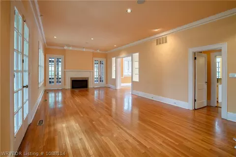 Living - 1100 Adelaide Ave, Fort Smith, AR 72901 photo 3 of 7