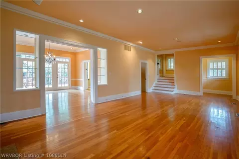 Living - 1100 Adelaide Ave, Fort Smith, AR 72901 photo 2 of 7
