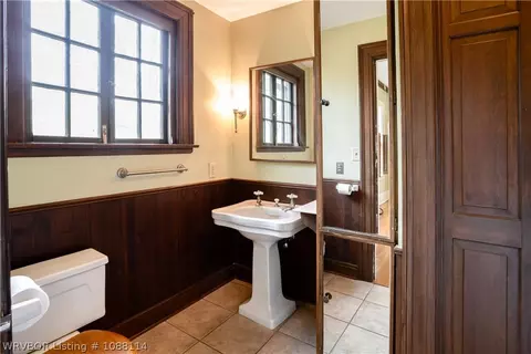 Bath - 1100 Adelaide Ave, Fort Smith, AR 72901 photo 5 of 6
