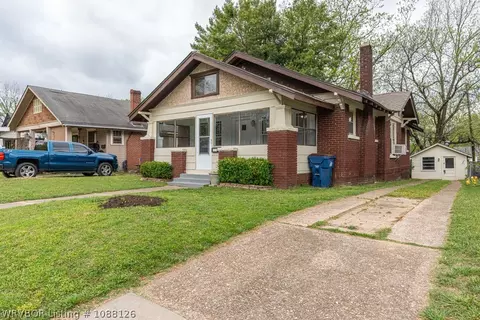 Exterior - 635 Clifton Ct, Fort Smith, AR 72903 photo 2 of 13