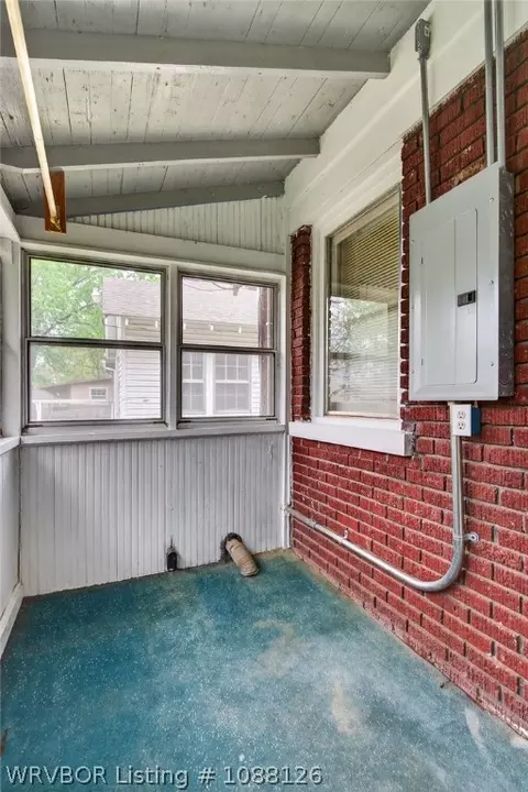 Exterior - 635 Clifton Ct, Fort Smith, AR 72903 photo 6 of 13