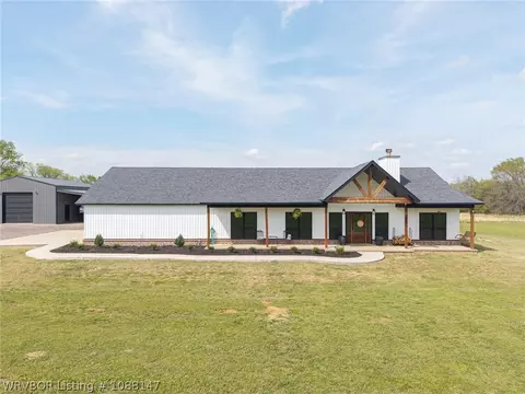 3107 E Mckenzie Ave, Pocola, OK 74902