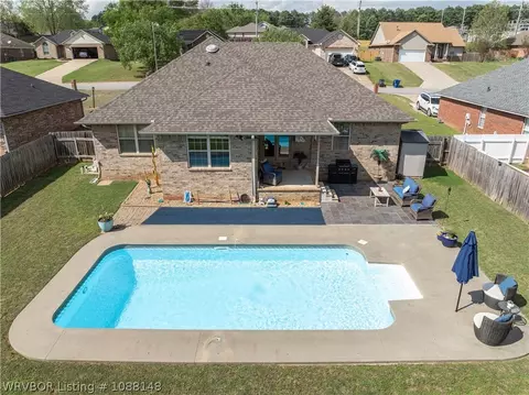 Exterior - 9712 E Pointe Dr, Fort Smith, AR 72903 photo 8 of 8