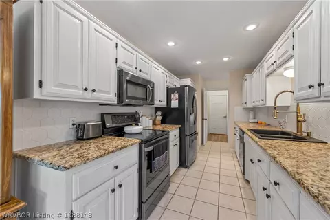Kitchen - 9712 E Pointe Dr, Fort Smith, AR 72903 photo 1 of 1