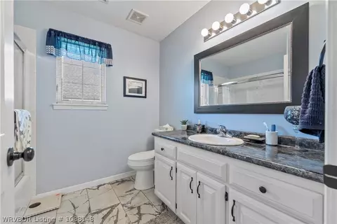Bath - 9712 E Pointe Dr, Fort Smith, AR 72903 photo 4 of 5