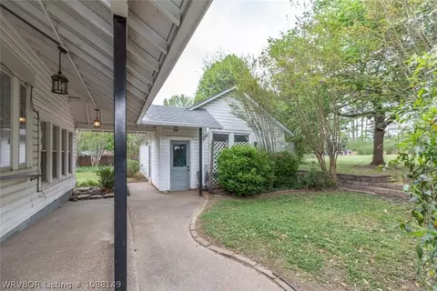 Exterior - 2001 Hendricks Blvd, Fort Smith, AR 72903 photo 11 of 24