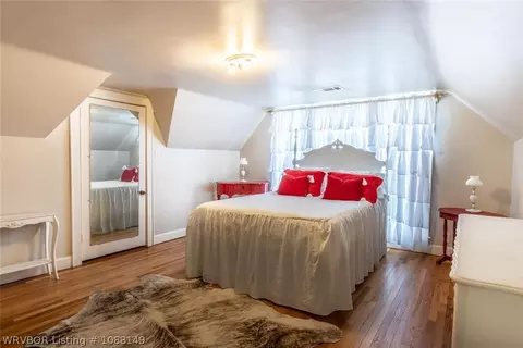 Bedroom - 2001 Hendricks Blvd, Fort Smith, AR 72903 photo 6 of 8