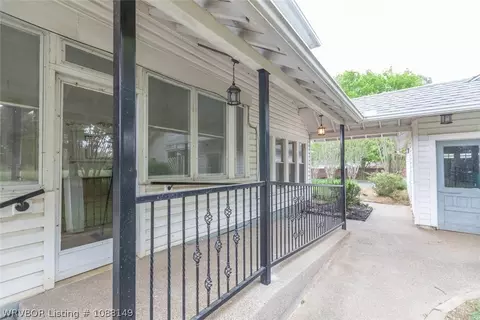Exterior - 2001 Hendricks Blvd, Fort Smith, AR 72903 photo 12 of 24