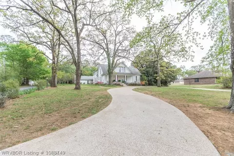 Exterior - 2001 Hendricks Blvd, Fort Smith, AR 72903 photo 16 of 24