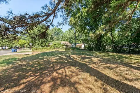 Exterior - 1401 N 36th St, Fort Smith, AR 72904 photo 6 of 6