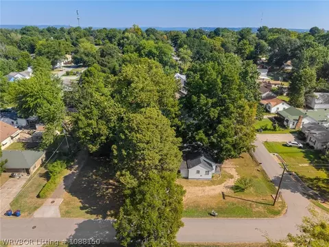 View/Area - 1401 N 36th St, Fort Smith, AR 72904 photo 4 of 6