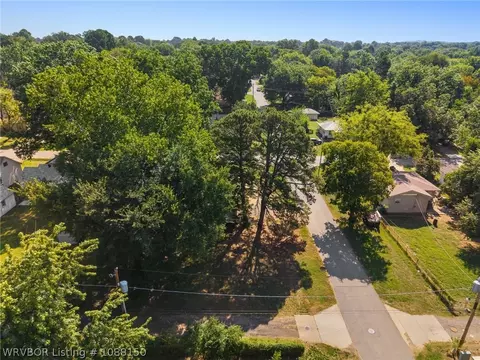 View/Area - 1401 N 36th St, Fort Smith, AR 72904 photo 3 of 6