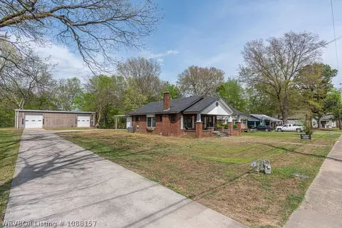 Exterior - 310 Denver St, Greenwood, AR 72936 photo 12 of 13